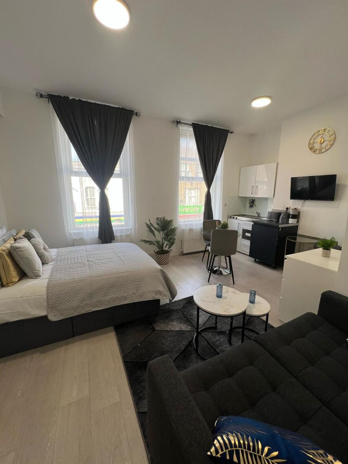 Spacious 10 Mins To Metro 1 Min To The Bus * Londres
